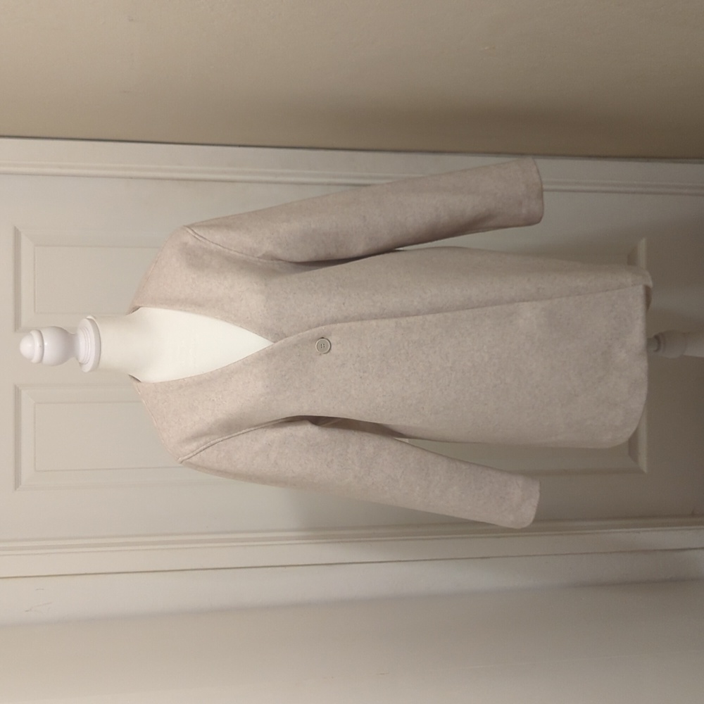 Oak + Fort Collarless